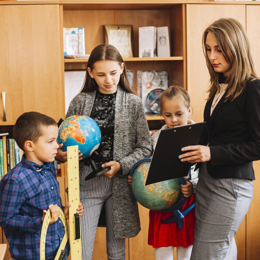 Υποστήριξη εκπαιδευτικών: Πόροι και εργαλεία για την υλοποίηση οικολογικών γλωσσικών προγραμμάτων 